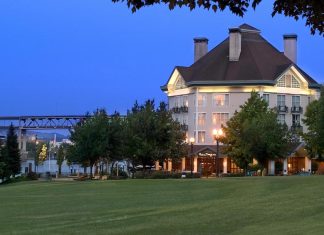 The Perfect Waterfront Escape: Delve into the Uniqueness of Kimpton RiverPlace Hotel