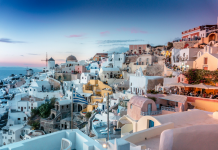 Blu Restaurant Debuts at Sandblu Santorini with Caldera Views